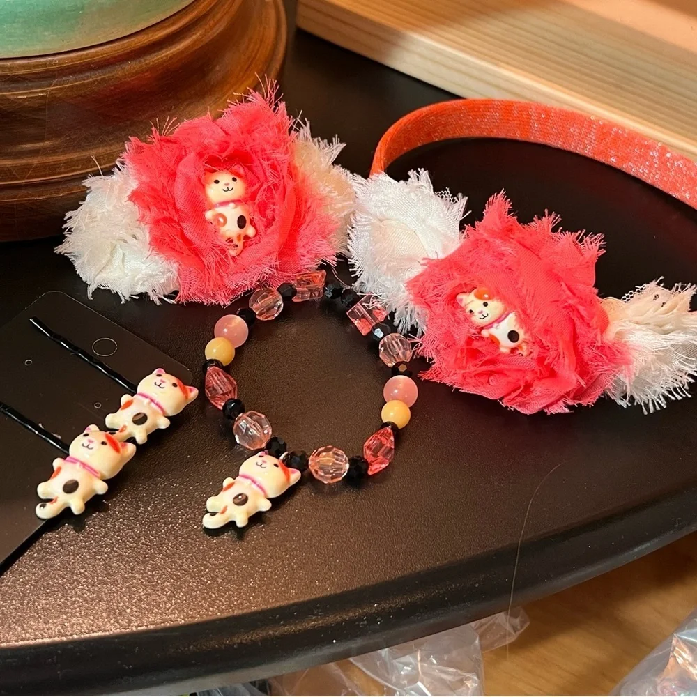 Girls headband and bracelet set includes matching Barrett and Bobby pins.